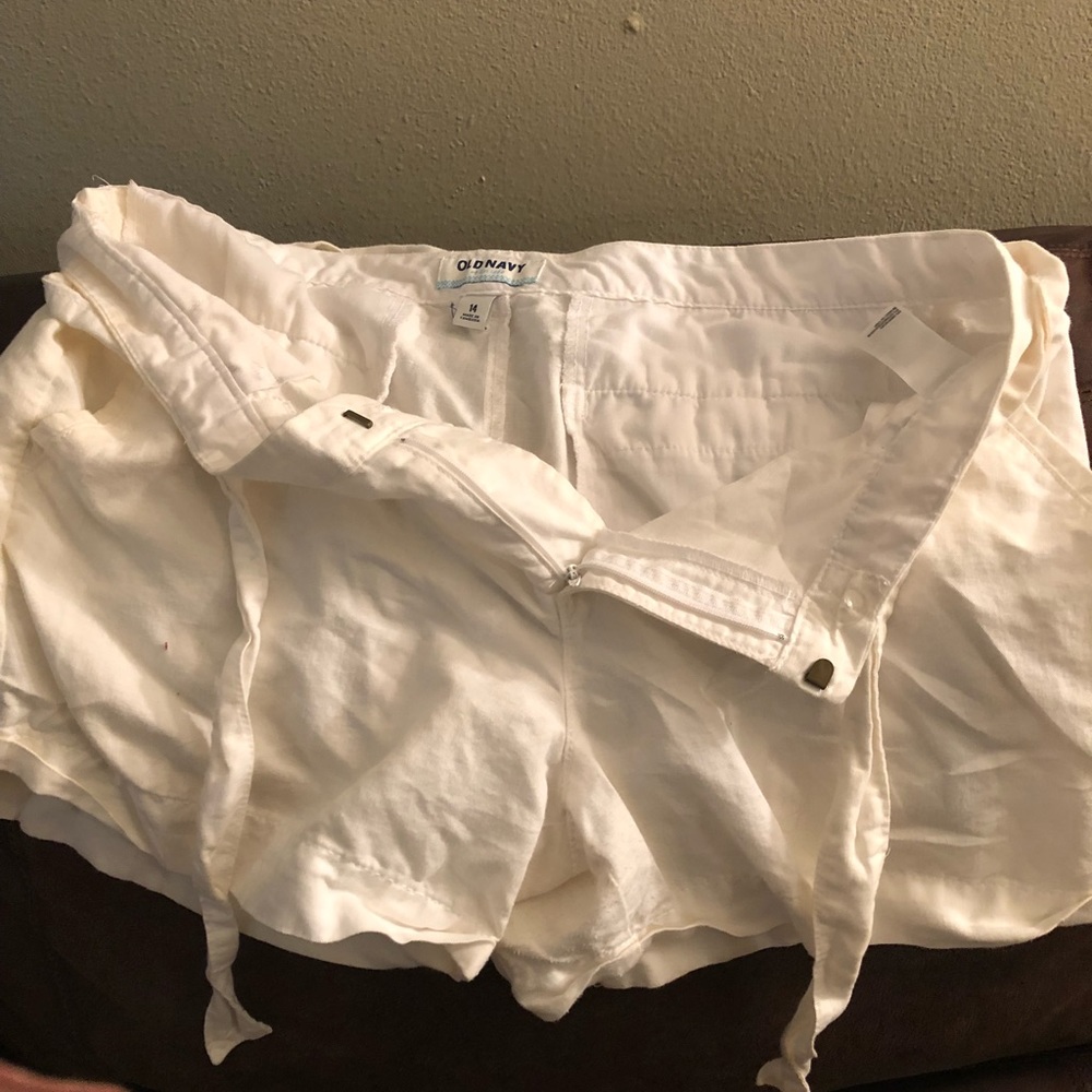 Old Navy white linen shorts